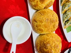 招牌流心菠萝包-吉莲利苑海鲜酒家(珠海拱北28年老字号店)