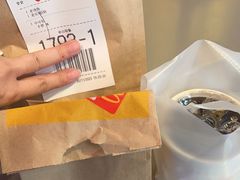 -麦当劳(中二横路店)