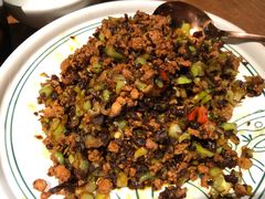 黑三剁-云海肴·汽锅鸡·云南菜(天山百盛优客店)