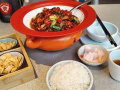 小炒腊拱嘴-有红鸡毛店·川菜(建设路店)