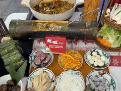 -刘姐啤酒鱼民族演艺餐厅(西街总店)