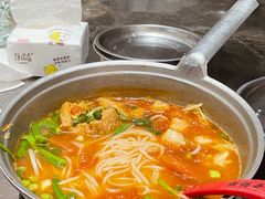 番茄丸子米粉-铁锅哥米线