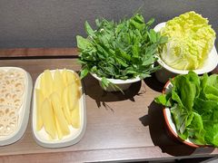 -七采菌园·石锅鱼野生菌火锅(环城北路店)