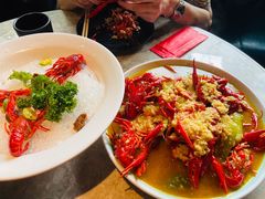-沪小胖小龙虾(淮海中路旗舰店)