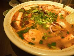 -大头虾越式风味餐厅(光明广场店)