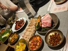 -草家酱蟹炭火烤肉店(珲春南路一店)