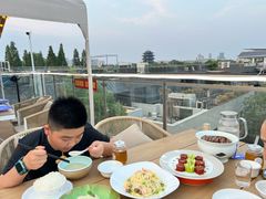 -湖畔鲁菜·二十年老字号餐厅(大明湖店)
