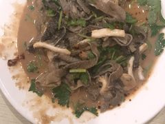 -黑八私房老北京炸酱面