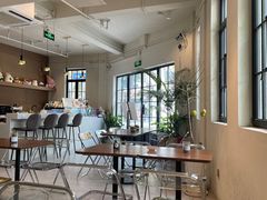 -Fridi Patisserie Cafe