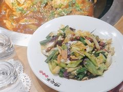 -咱屯子铁锅炖直营店(保利店)