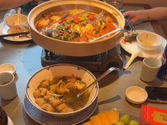 -新天明砂锅鱼头煲