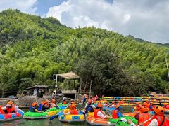 -安吉龙王山峡谷漂流