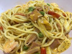 -悦享绿山墙西餐厅