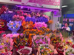 -花鸟鱼虫鲜花绿植市场(玉泉路店)