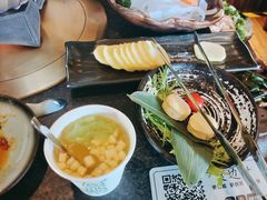 -湊湊火锅·茶憩(新中关购物中心店)