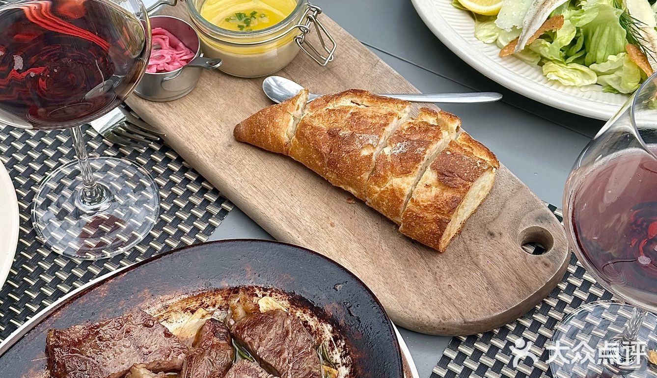 T骨牛排还不错，不过建议早点去！！！