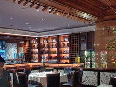 -八府香鸭·啫啫煲(华山路店)