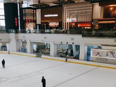 -冰纷万象滑冰场(深圳万象城店)