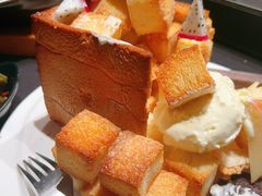 -铜锣湾·有麝自然香(渝北财富中心店)