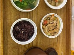 -雪梅月子中心(华侨城店)