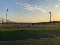 -Riverside河畔少儿足球培训(前滩店)