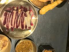 -铭牛烧肉·和牛海鲜自助(高新月牙湖店)