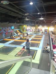-反弹蹦床公园·亲子乐园·团建·派对(巴南万达店)