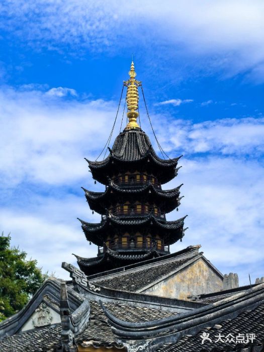 灵岩山风景区图片