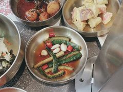 -草家酱蟹炭火烤肉店(珲春南路二店)
