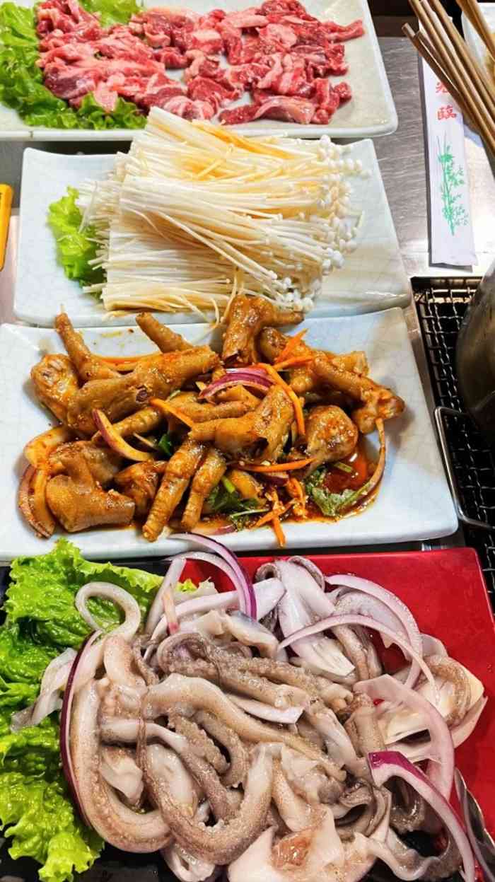 九块九地摊烤肉(大连总店)-"终于可以吃肉肉啦～ 小伙伴们手拉手03.