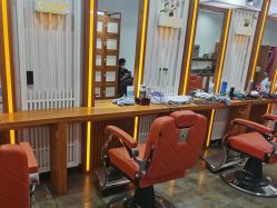 -心迪染发专门店