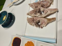 -三江源美食城