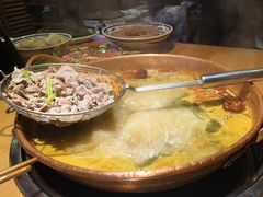 -洱火云南酸菜牛肉火锅(石景山当代商城店)