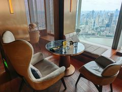-FLAIR顶层餐厅酒吧(浦东丽思卡尔顿酒店)