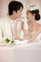 -喜爱高定婚纱摄影