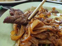 炒牛河-美食店(华贵路店)
