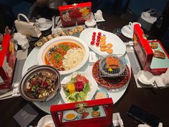 -江上荟·创意中国菜(绿地缤纷城店)