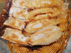 -阿洪锅贴王(小吃城店)