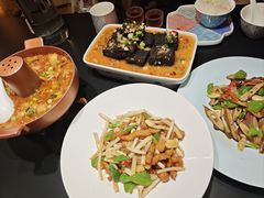 -桥边小楼·手工云南菜·古城观景小楼