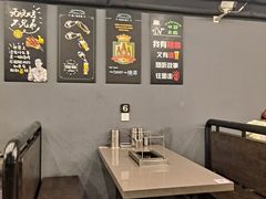 大堂-老吕涮羊肉•东北原味烧烤•大油边•烤鱼(五角场店)