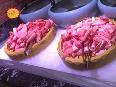 -釜御山海鲜烤肉火锅自助(新城市中心店)
