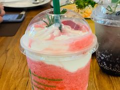 -Chom Cafe and Restaurant