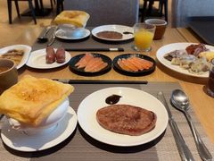 -齐河孔雀王温泉酒店·金孔雀自助百汇