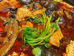 -老闵田螺馆·南昌特色小炒(梦时代店)