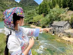 -高荡千年布依古寨旅游景区