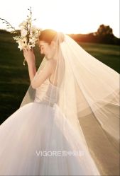 -雪中彩影婚纱摄影·微光艺术中心