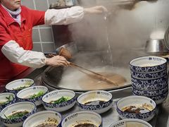 -镇南锅盖面馆(解放路店)