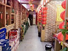 -闯关东东北农家菜(崂山石老人店)