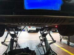 -奔驰上海利星(七宝店)