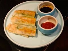 传统葱包烩-老头儿油爆虾·知味杭州(爱琴海购物中心)